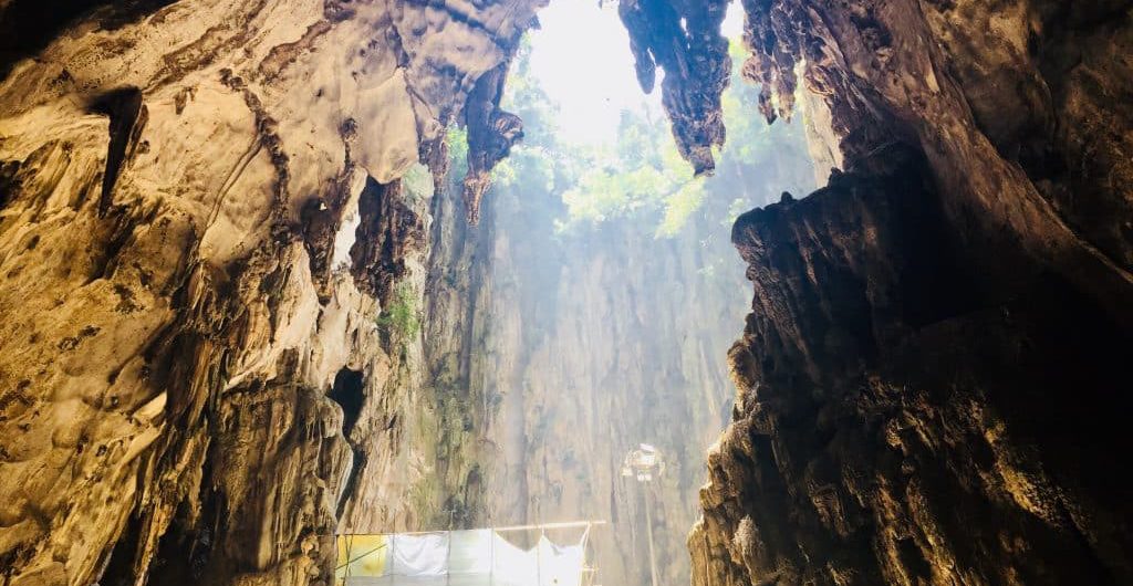 【バドゥ洞窟】マレーシア、クアラルンプール観光の一番人気スポット