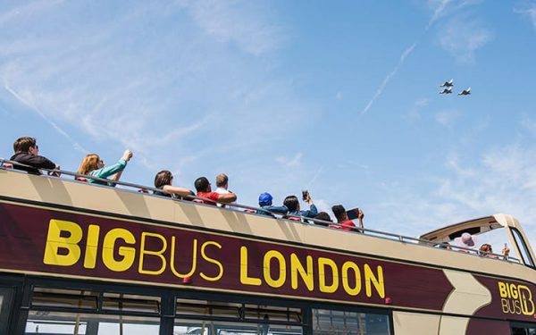Big-Bus-Tours-London-Passengers-Jets-Dec-20161.jpg