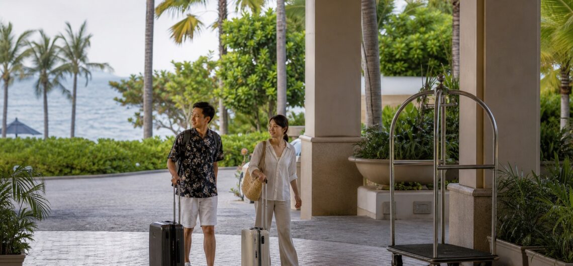 セブ島のビーチリゾートに到着する旅行者